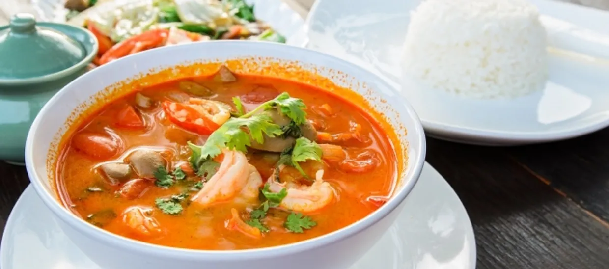 Familievoordeel Thaise vissoep uit eigen keuken.