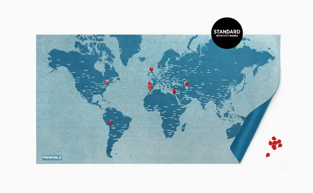 Wereldkaart op canvas Pin world wall map - blauw small | Palomar