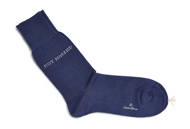 Blauwe katoenen sokken met tekst Just Married