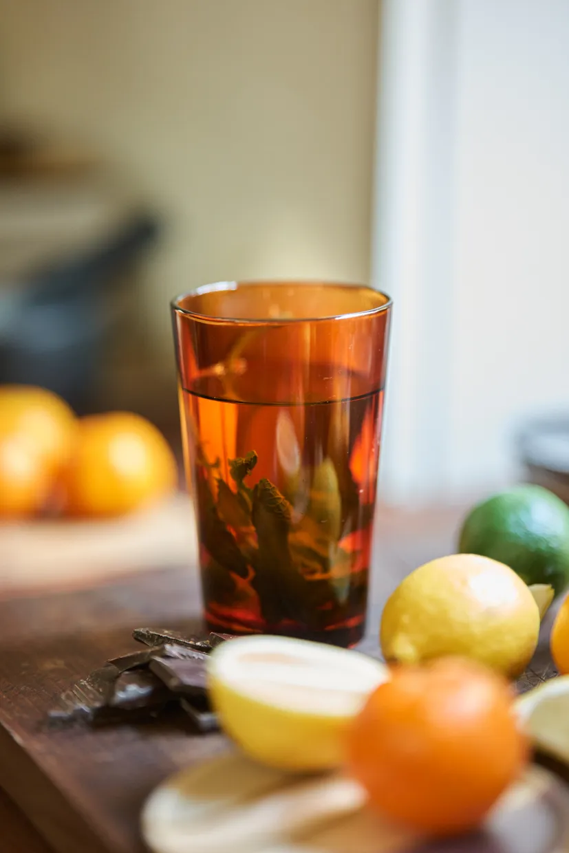 70s glassware: tea glasses amber brown (set of 4)