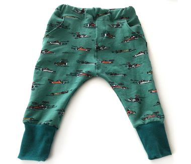 joggingbroek, raceauto's