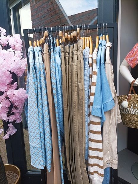 kleding bij moon fashion