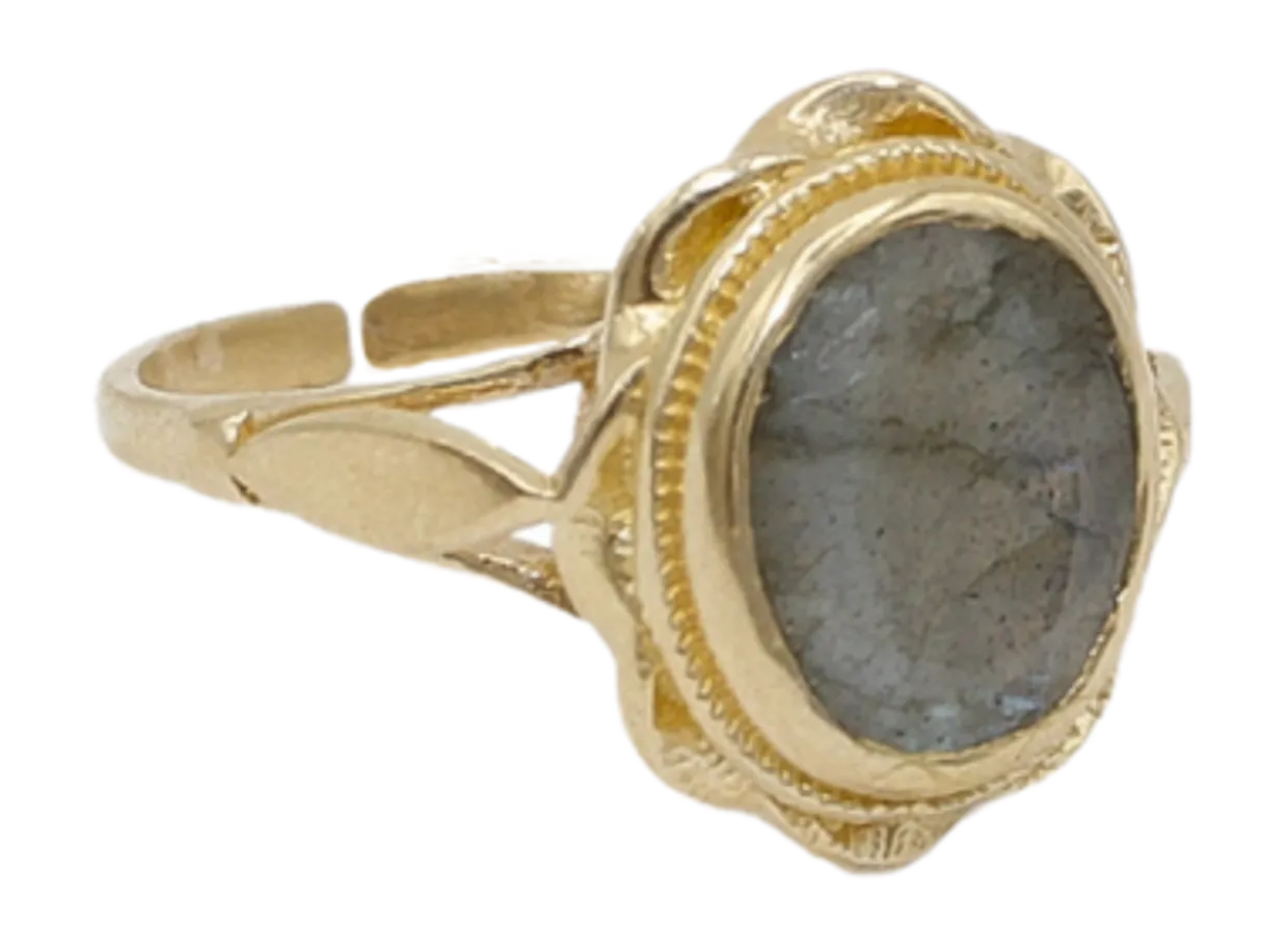 Vintage gold ring Labradorite