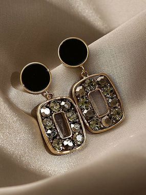 Zwarte strass oorhangers
