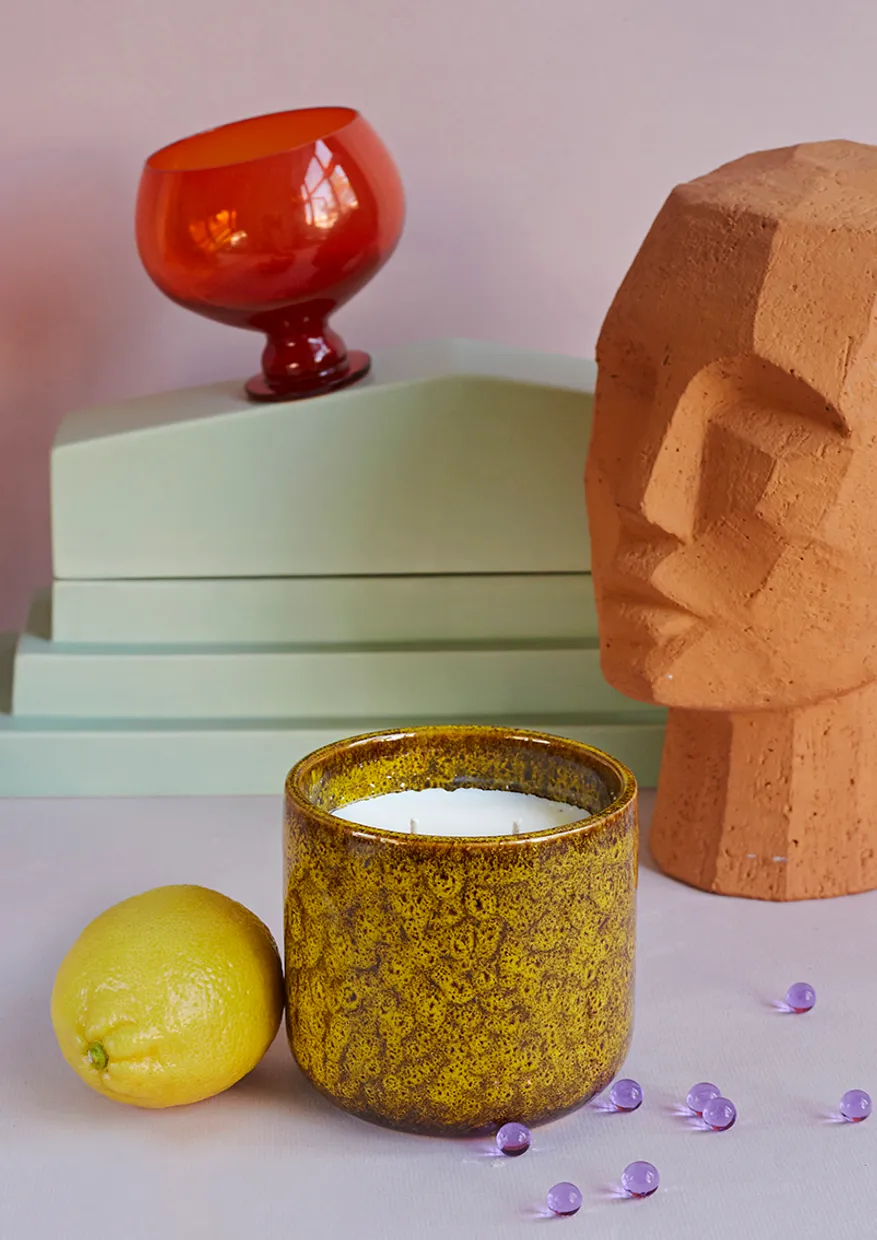 Ceramic scented candle: cocktails in manhattan