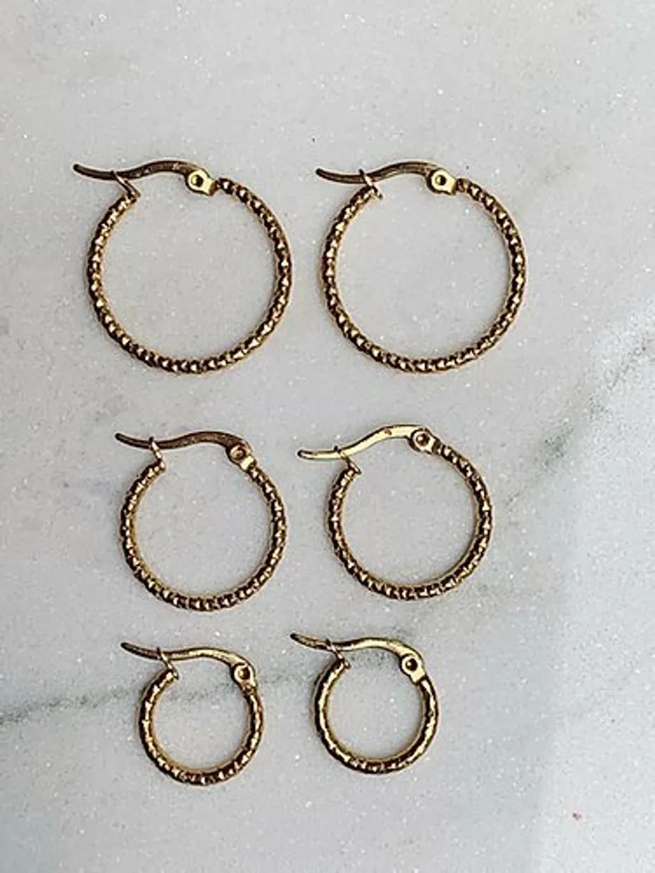 Hammered hoops small gold
