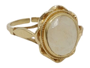 Vintage ring White Quartz