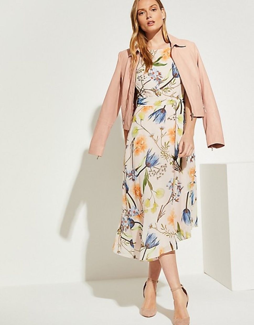 Absoluut Steil de jouwe Dress floral print | Envogue | Warenhuis Groningen