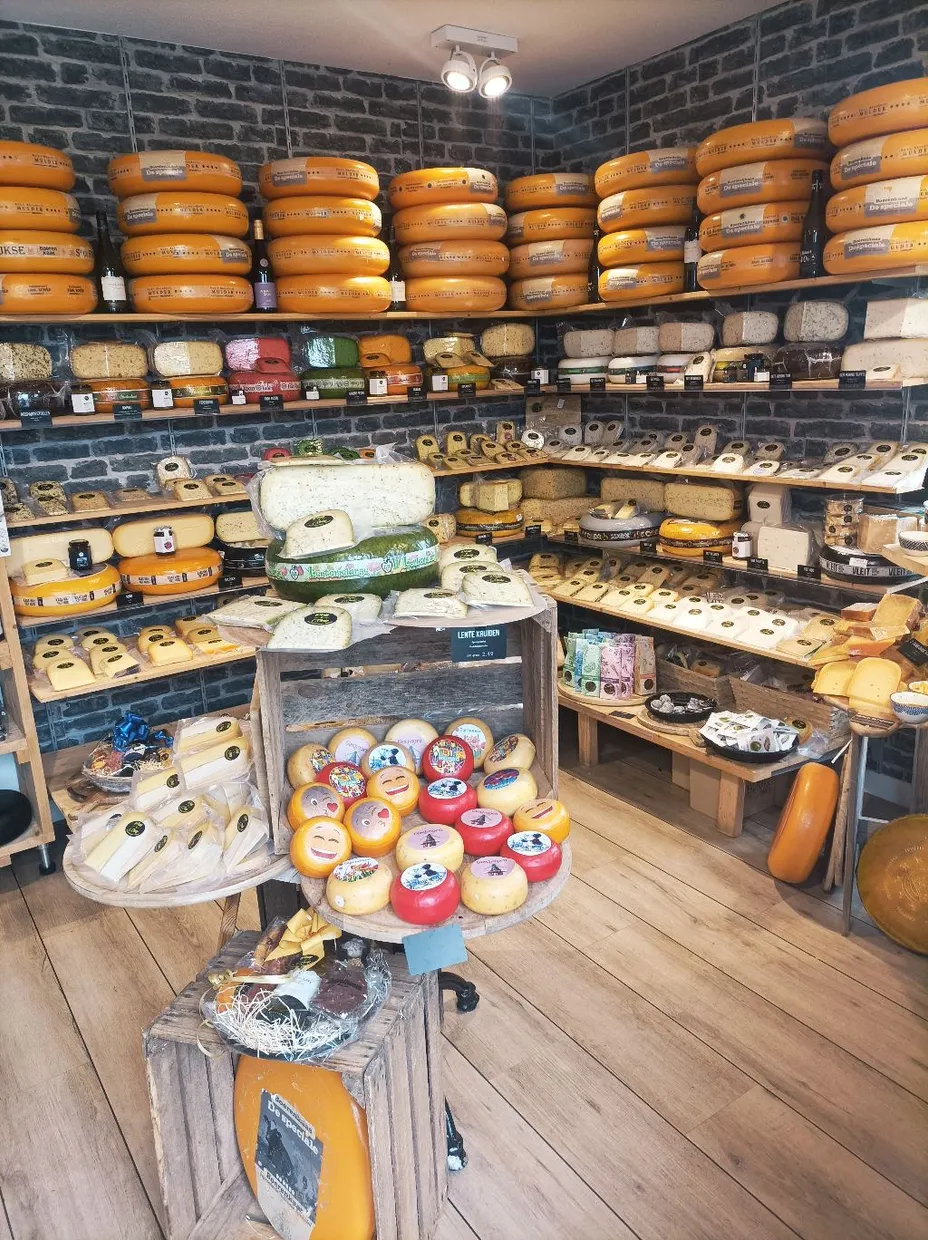 House of cheese, Interior