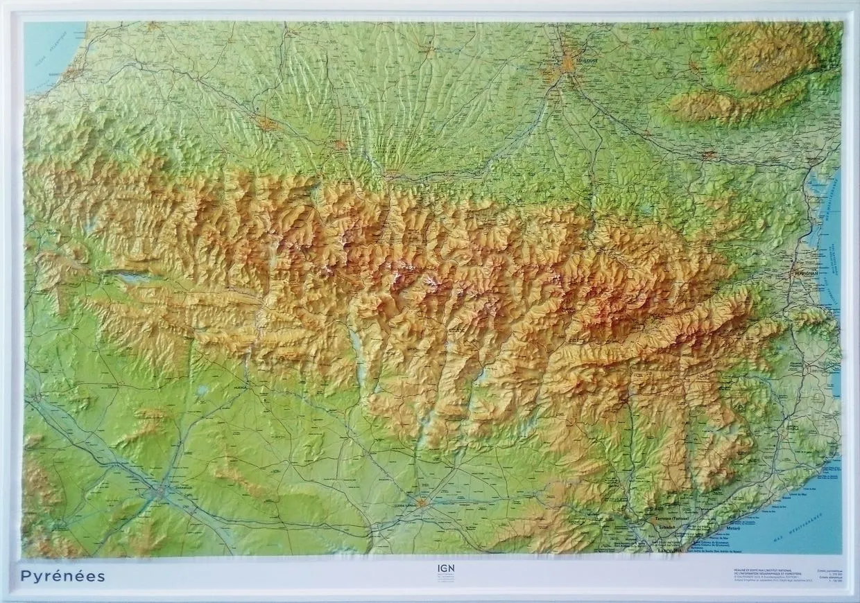Reliëfkaart Pyreneeën 113 x 80 cm (9782758534662) | IGN - Institut Géo
