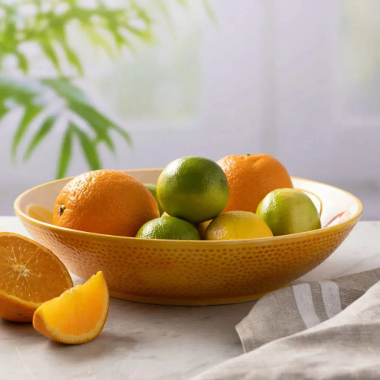 Kom sinaasappel 25 cm - World Foods