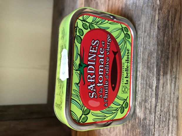 Sardines met tomaten en olijfolie