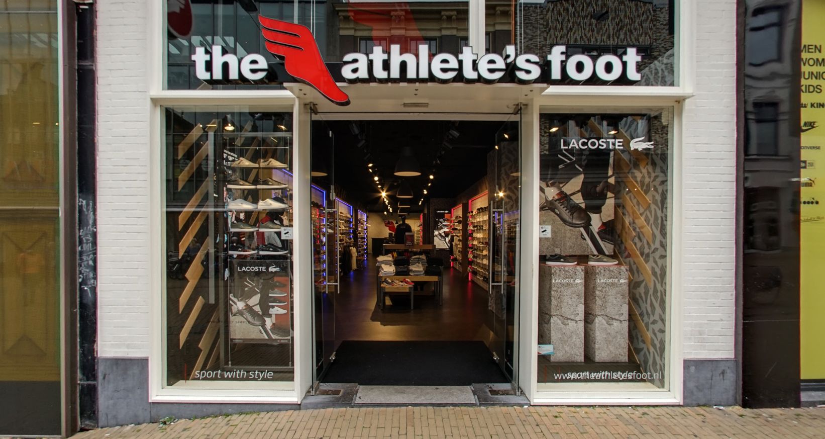 Iedereen Bewusteloos woonadres The Athlete's Foot Groningen | Zupr