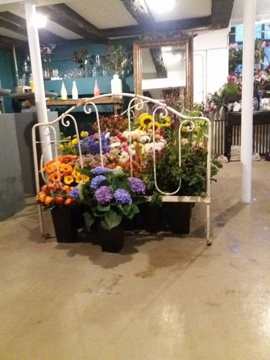 Assortiment Bloemenatelier In De Roos Vismarkt Warenhuis Groningen