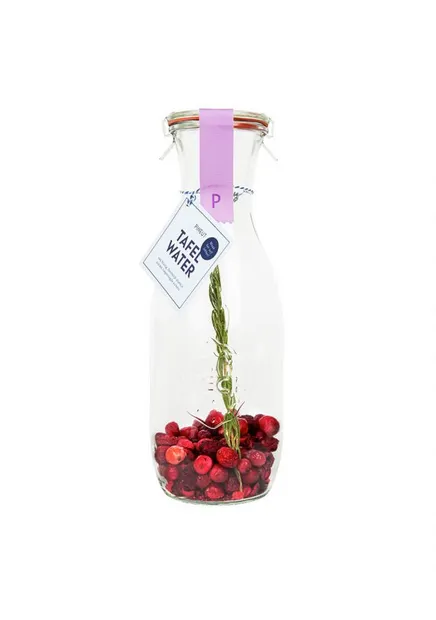 Tafelwater karaf Kers, Cranberry & Rozemarijn